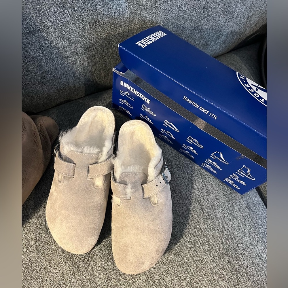 Birkenstock Boston Shearling Clog- Stone Coin size 8